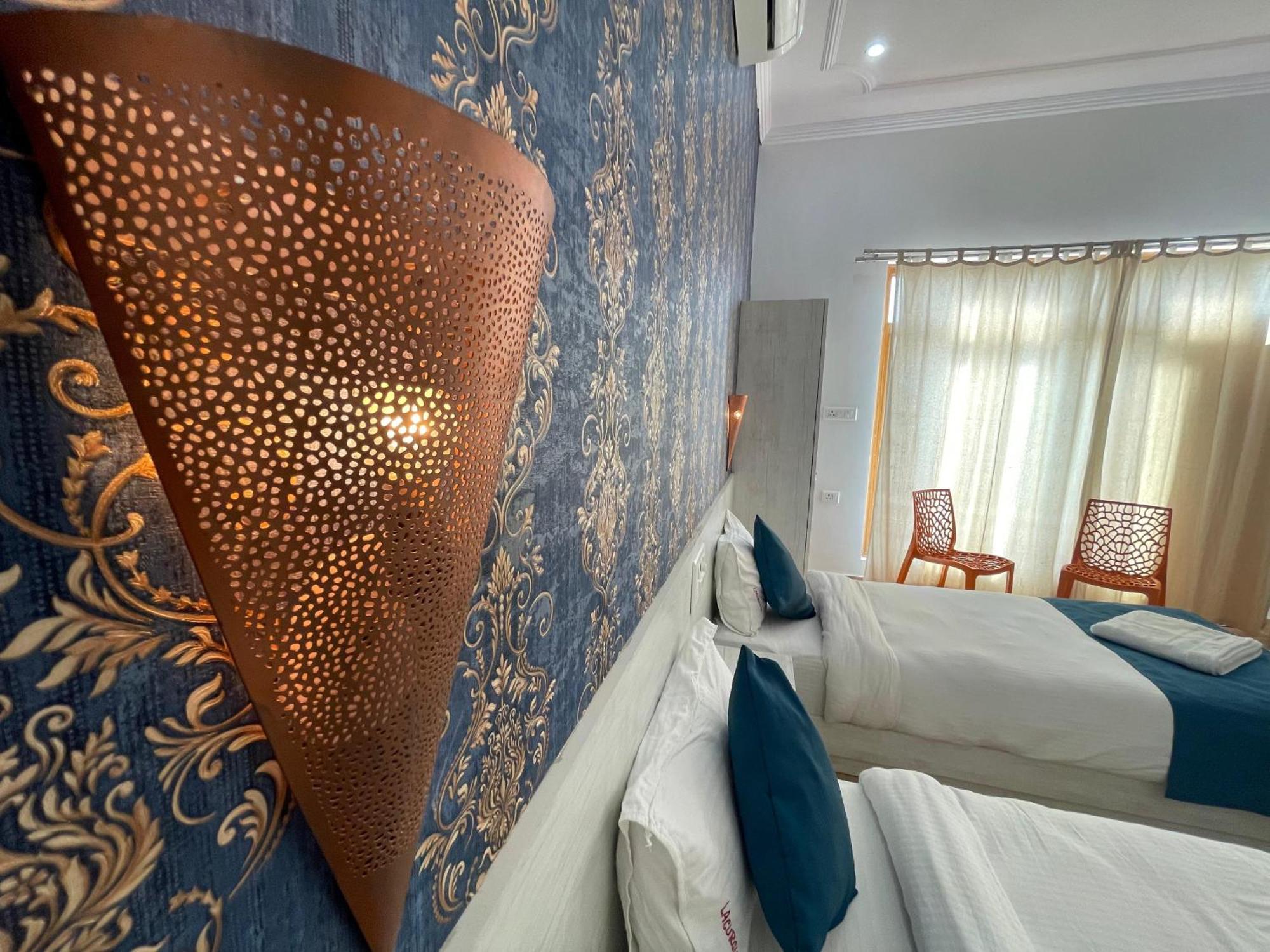La Curcuma Luxury Homestay Кгаджураго Екстер'єр фото